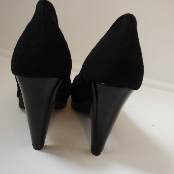 Black, faux suede, peep-toe heels - Picture 6 of 8